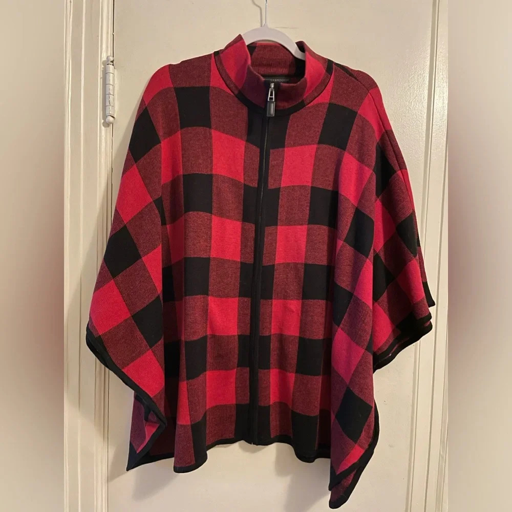 Preswick & Moore Red and Black Buffalo Plaid Zip Up Cape Size Large/Extra Large